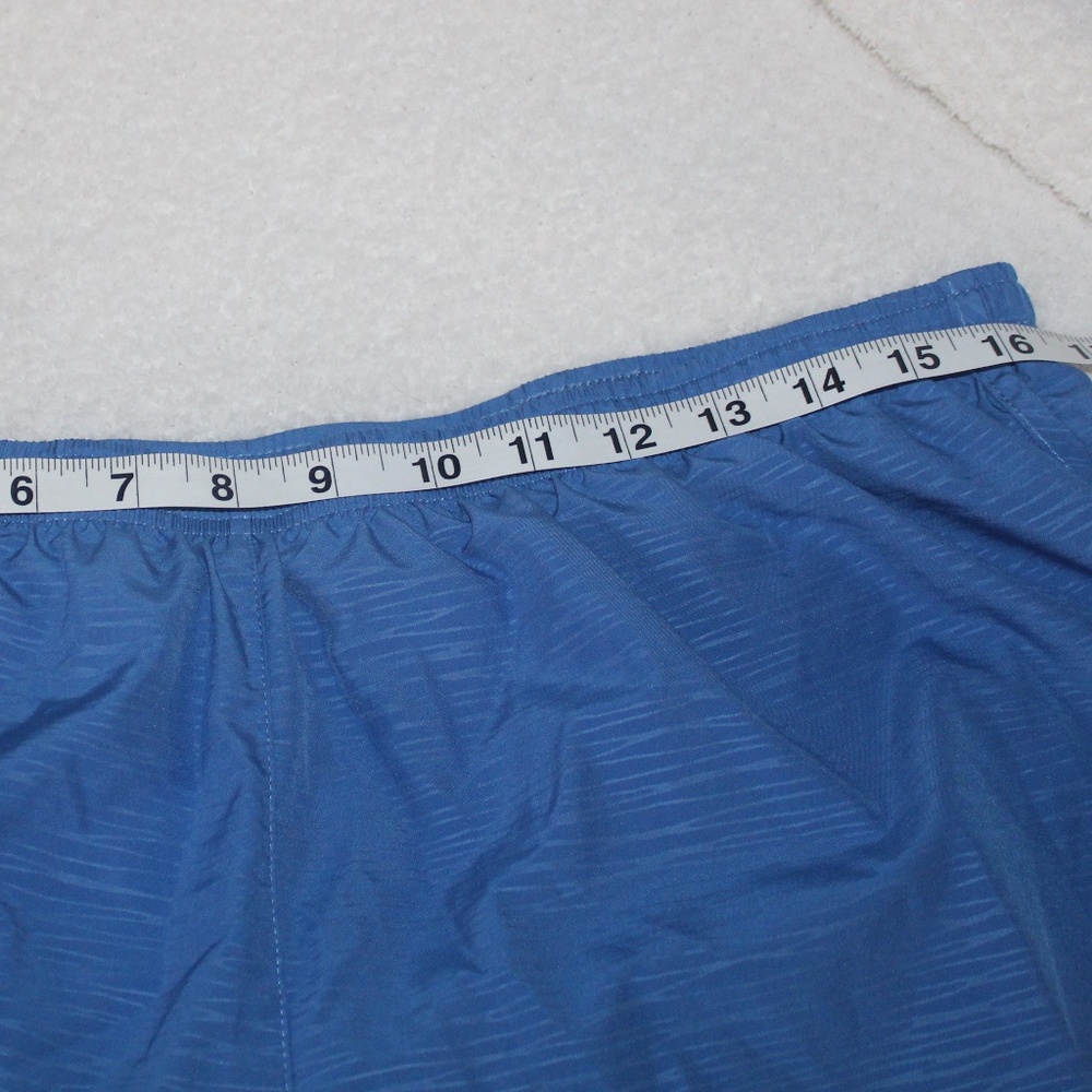 PreLoved Women's Blue Nike Dri-Fit Athletic Shorts - Picture 3 of 10
